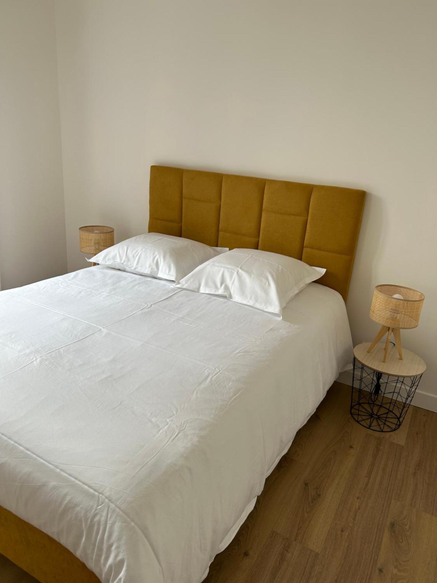 Ferienwohnung Le Carre Courtois Luisant Exterior foto