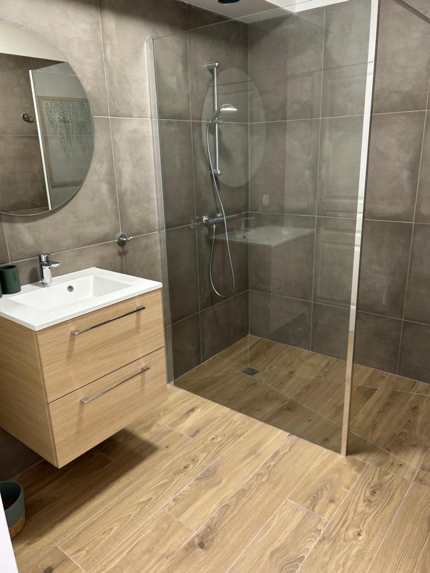 Ferienwohnung Le Carre Courtois Luisant Exterior foto