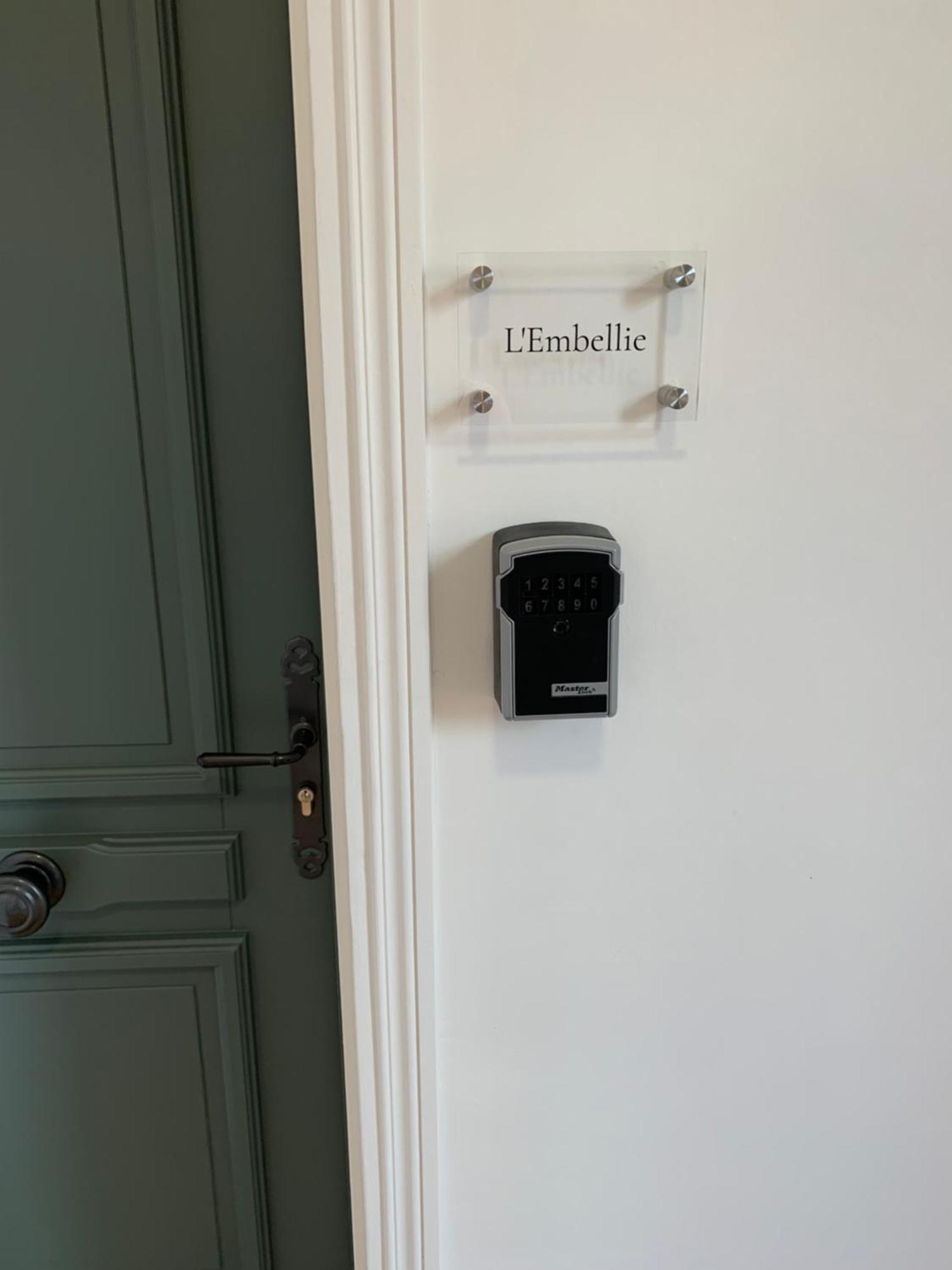 Ferienwohnung Le Carre Courtois Luisant Exterior foto