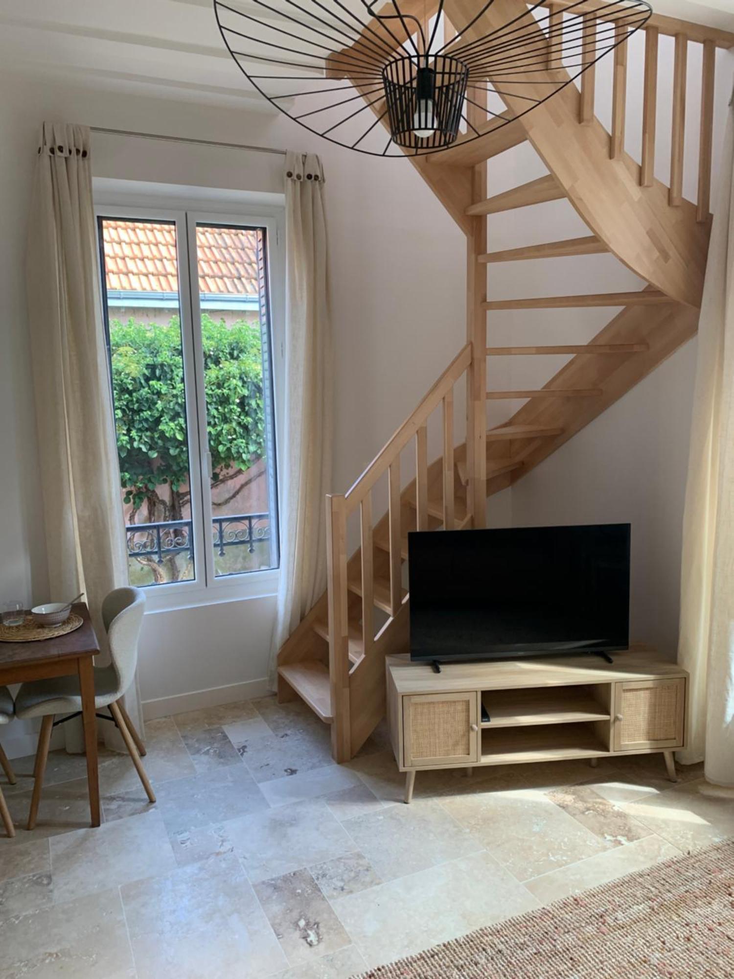Ferienwohnung Le Carre Courtois Luisant Exterior foto