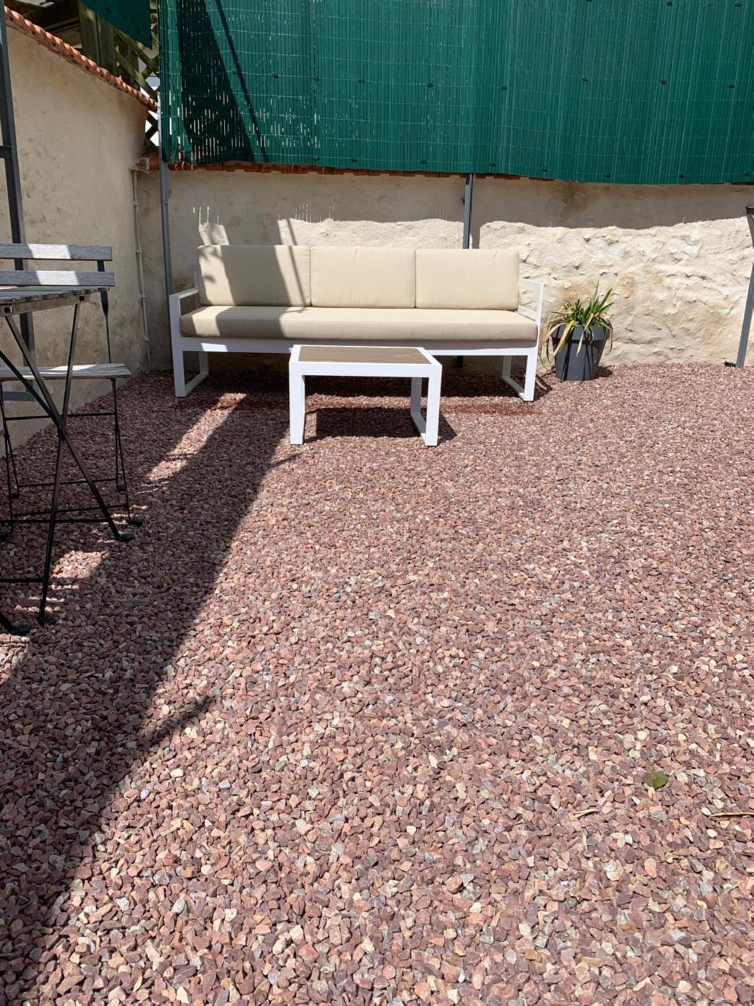 Ferienwohnung Le Carre Courtois Luisant Exterior foto